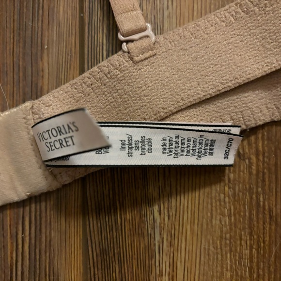 Body by Victoria’s Secret Multiway Bra - Picture 9 of 9